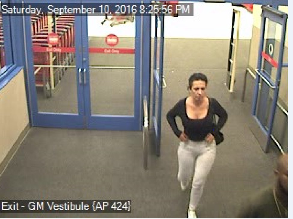 kcpolice's tweet image. Police need help identifying 5 people using a stolen credit card from same victim at Target and Best Buy. Any info please call 816-413-3471.