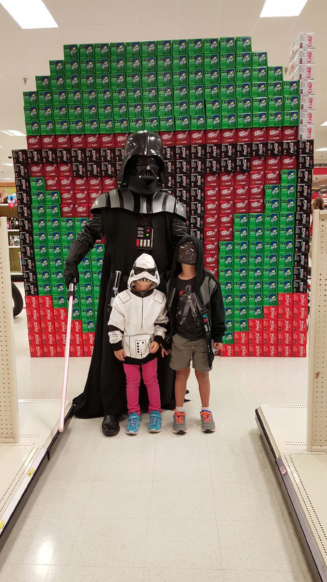 Schreibi_Knight's tweet photo. Idaho Falls, prepare to be invaded on Friday! Rouge One Toy release is here!
Thanks @Amanda_TGT for the banners!@HaileyDBoling @OneEyedLance https://t.co/AygeYo8x5X