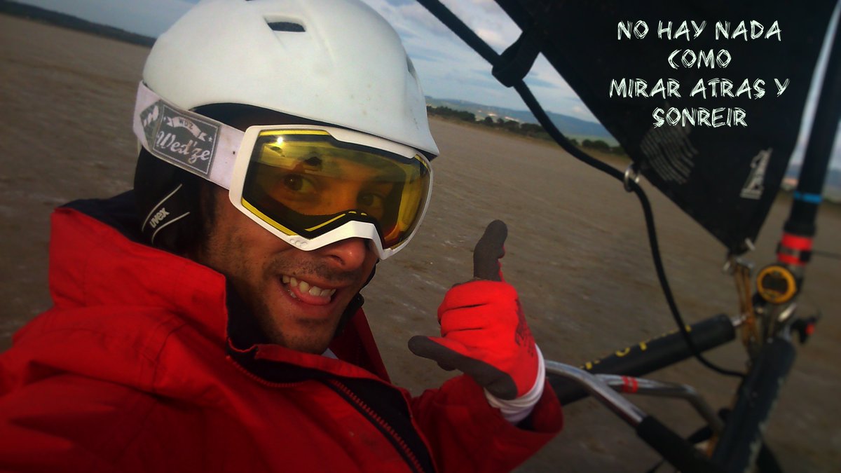 Juanmef83's tweet photo. No Hay Nada Como Mirar Atrás Y Sonreir
#FelizMiercoles #EnjoyTheWind & #Smile https://t.co/lrVNGECnrP