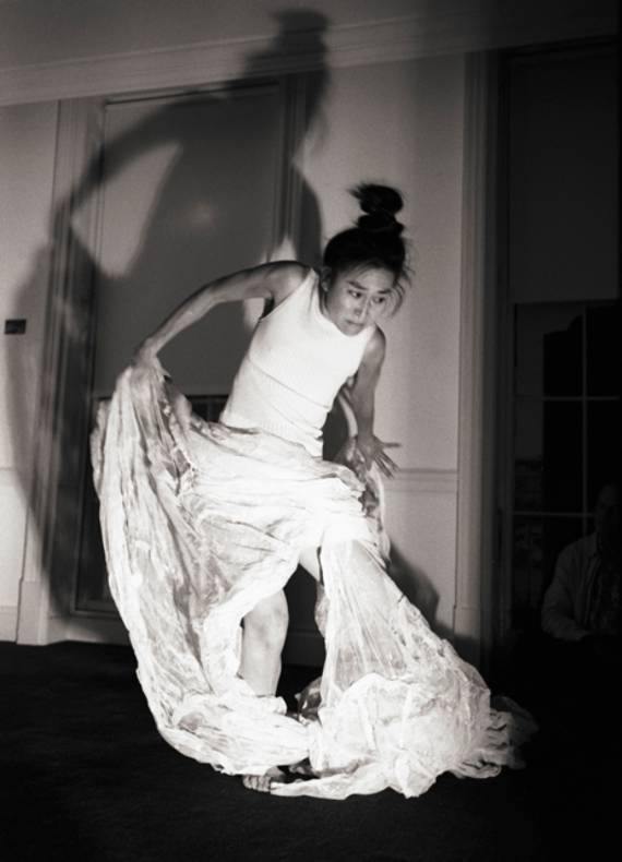 ElementsGallery's tweet photo. #Butoh Dance from 7.30pm @elementsgallery in response Autumn residency 30 Sept #Art https://t.co/xnxekZauow