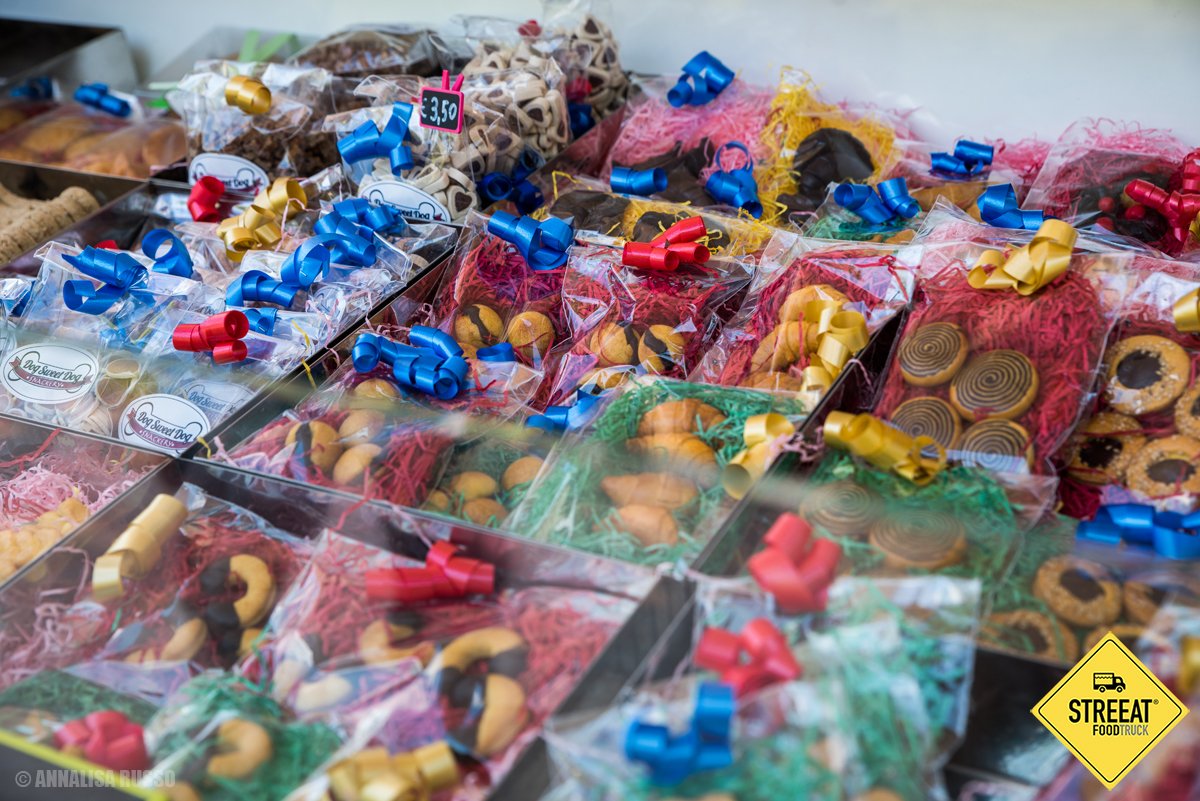 Cookies per cani. A #mantova sarà presente anche il primo #foodtruck interamente dedicato ai nostri amici a 4 zampe.
@mantova2016