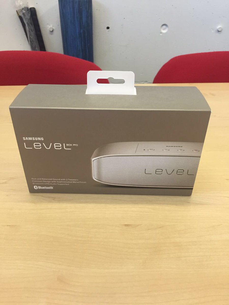 S/O to <a href="/SamsungSA/">SamsungSA</a> and <a href="/varsitysportsSA/">Varsity Sports</a> for delivering my #superstriker speaker from the varsity hockey campaign in May. #tunes