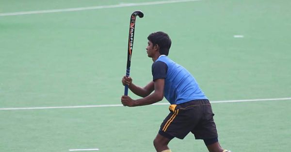 How 17-Year-Old Kishore Arya Broke Records By Becoming 1st Hockey Player From An NGO To Play For India bit.ly/2dsL8dD <a href="/OTHLIndia/">One Thousand Hockey Legs</a>