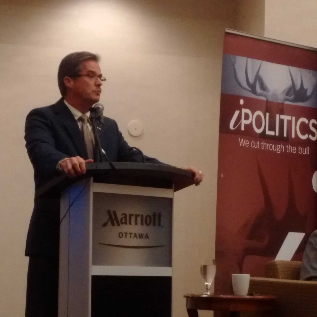 goal104's tweet photo. #ipolglobalization #EDC Peter Hall leads discussion on international trade. Interesting times! https://t.co/afARyD9ixE