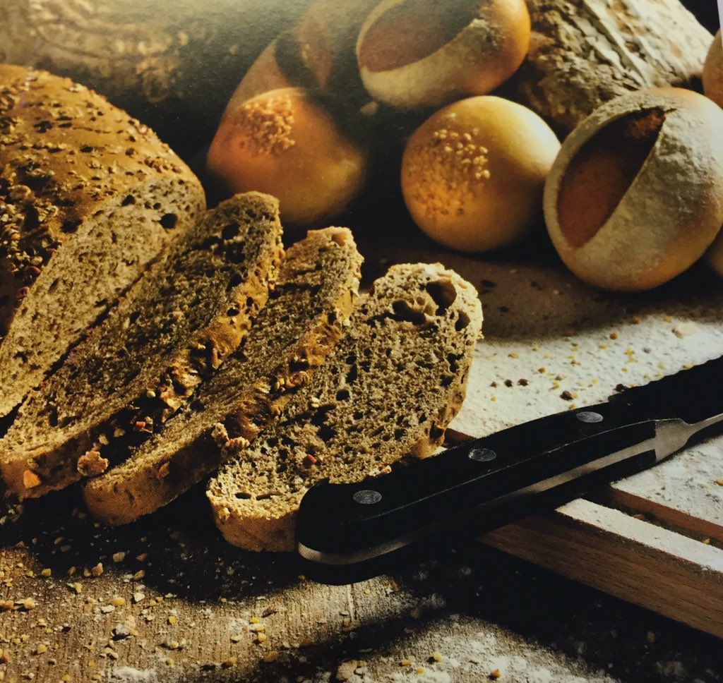 tanutrum's tweet photo. Freshly baked Artisan breads  at the Oberoi gurgaon @OberoiGroup #OberoiDirect https://t.co/GAKSEf0oBb