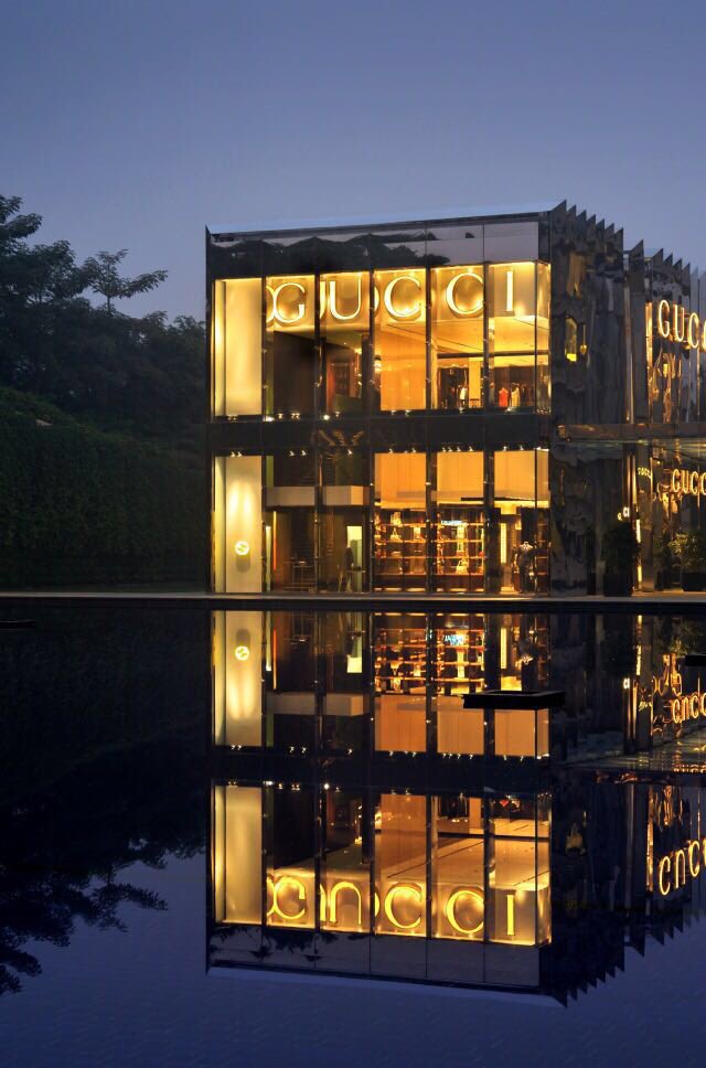 tanutrum's tweet photo. Gucci store only at the Oberoi gurgaon @OberoiGroup #OberoiDirect https://t.co/OLVXAGtfp5