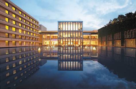 tanutrum's tweet photo. Awe inspiring front view at the Oberoi gurgaon @OberoiGroup #OberoiDirect https://t.co/LUdHXyitNB