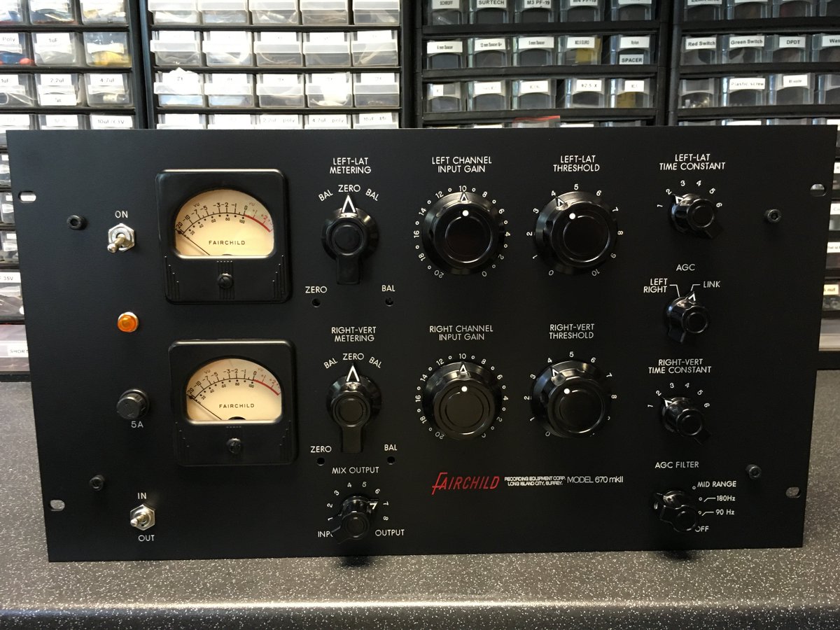 Nice #Fairchild670mkII from <a href="/POMAUDIODESIGN/">P.O.MARGERAND</a> inside <a href="/standaloneuk/">Gareth Johnson</a> Gareth's car !!! Bring the old #fairchild670 back inside our cars !!! Lol !