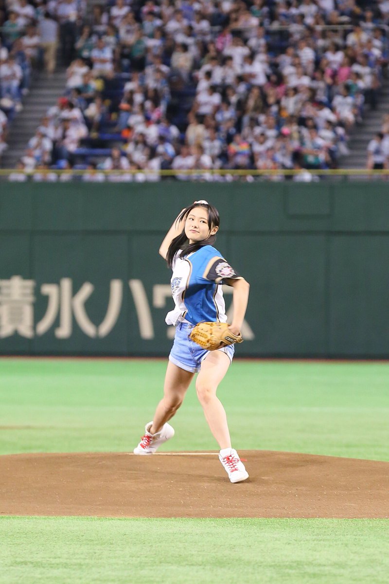 تويتر Official Ngt48 على تويتر 優勝ぽん 日本ハムファイターズ パリーグ優勝 おめでとうございます 大活躍の大谷翔平選手から奪空振率100 を誇る野球少女がいるのを ご存知でしょうか その名は れなぽん 長谷川玲奈 関係者の皆様 お呼びとあらば