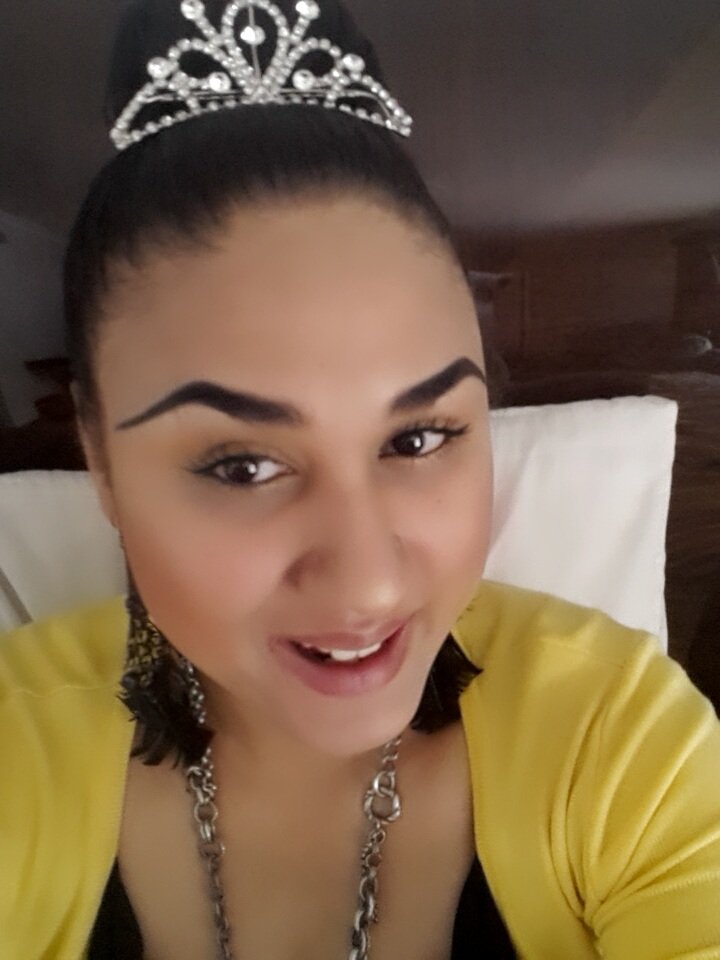 TryonRehana tweet picture