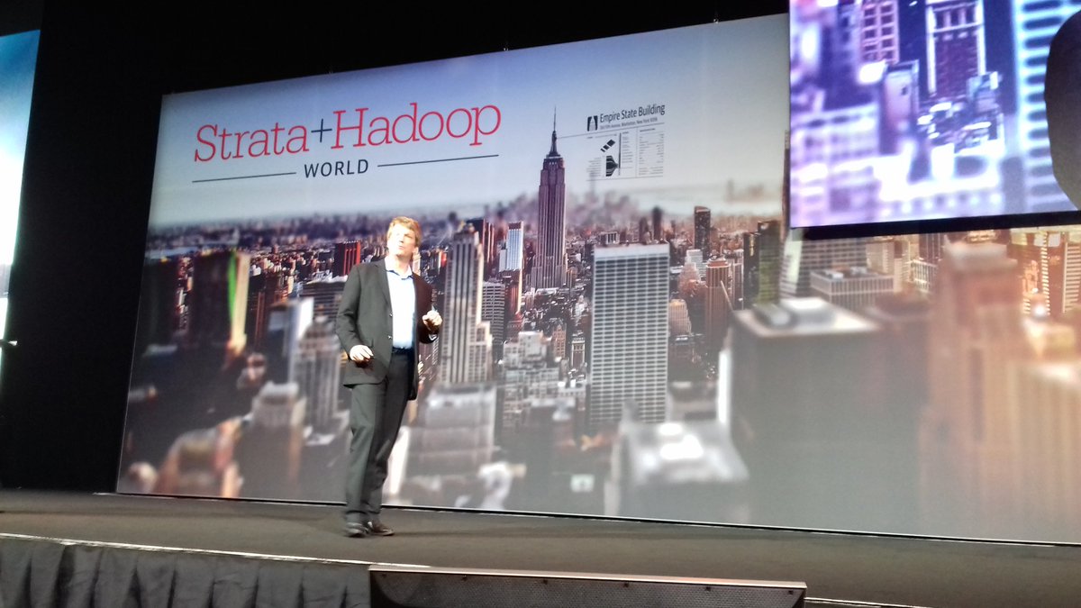 MehdiAbbes's tweet photo. One word I'm gonna retain and emphase from @mikeolson keynote at #StrataHadoop : #CLOUD https://t.co/Z4SG9y7UaM