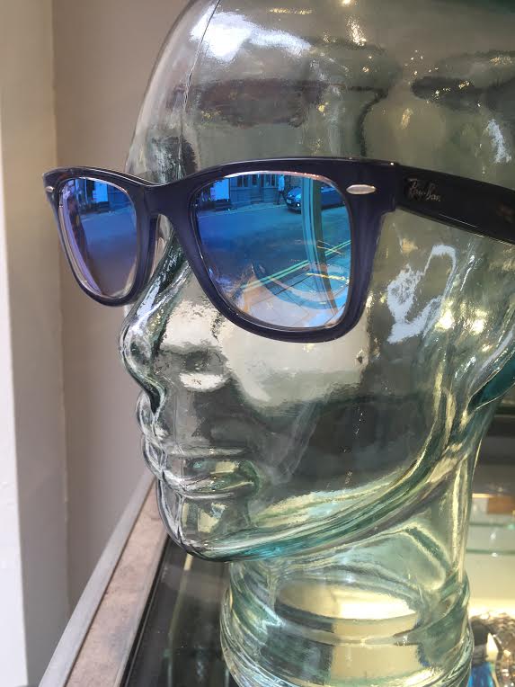 HakSunglasses's tweet photo. #Rayban #flashlens #aviator #sunglasses modelled by Harriet  are in high demand this #autumn. just placed a repeat order. #knutsford https://t.co/iPW9HZ7864