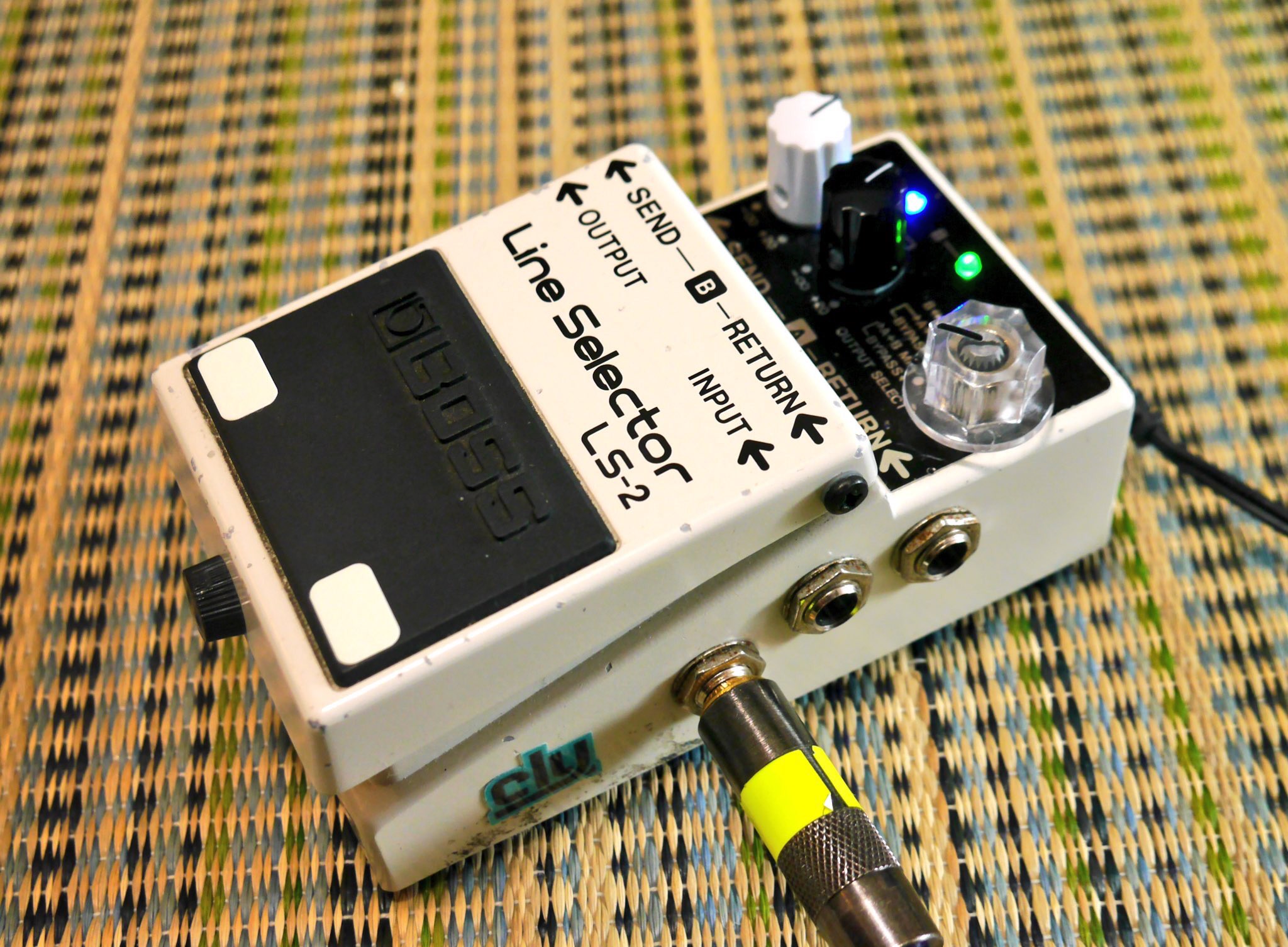 ギター BOSS LS-2 cly mod Amazon.com: BOSS LS-2 Line Selector/Power Supply Guitar