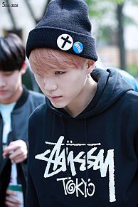 아오이 Stussy Bts 主にグク これしか浮かばない 共感してくれる人rt 共感してくれる人rt