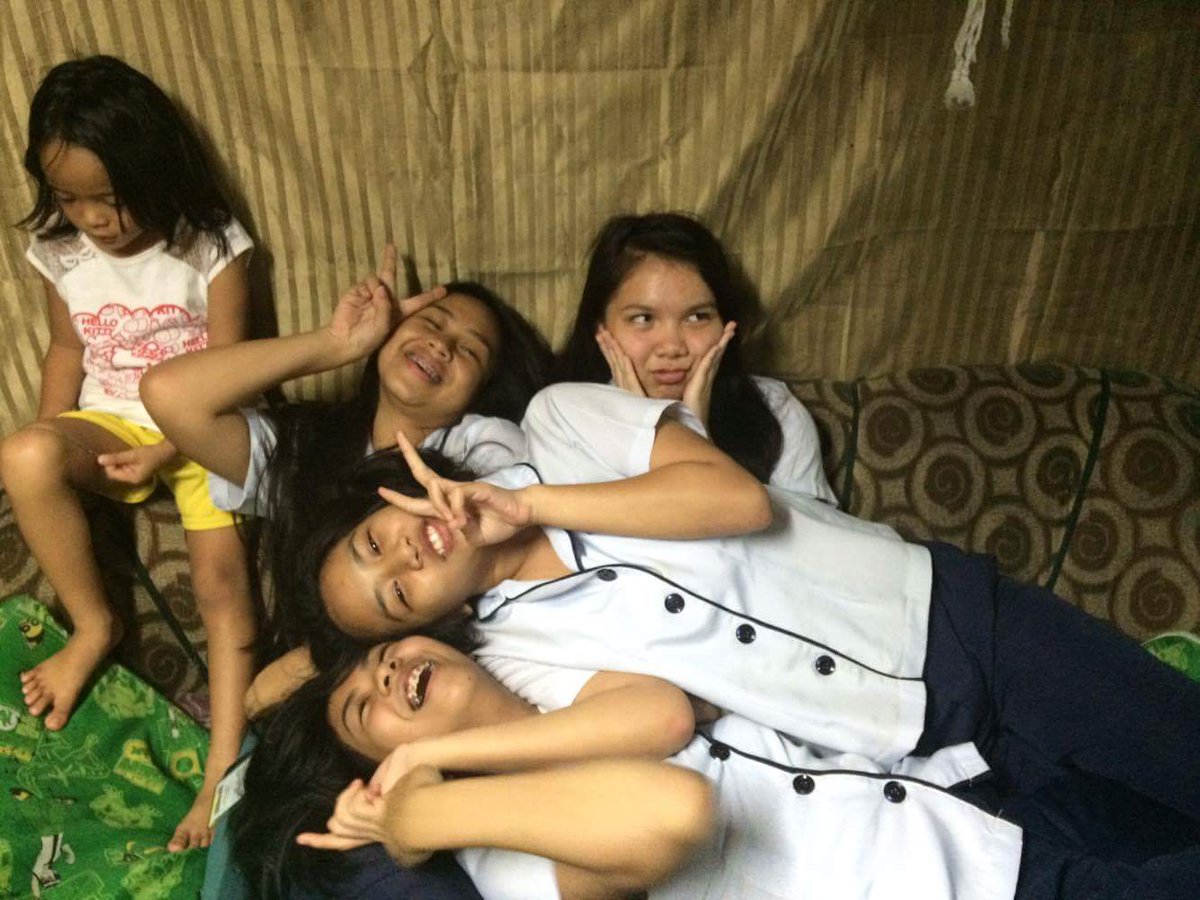 jeroww_'s tweet photo. 4/5 loving this bunch of crazy gals 💖💖💖💖 
@shanebernardoo @ArianaChoco @vj_narido https://t.co/EQzGBH0zeU