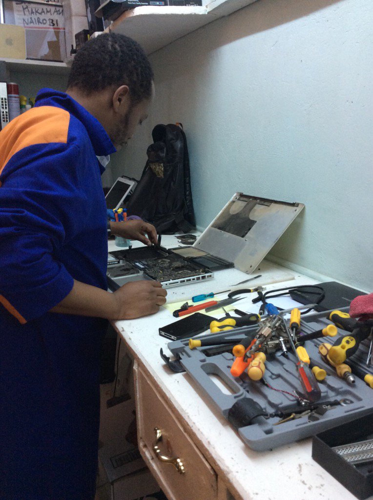 Splice_ke's tweet image. See how your laptop may be inside, but we are here to help you get rid of that dust. #freecomputerservice