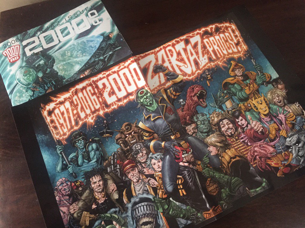 DerekLandy's tweet image. Looked what just popped through my letterbox! Congrats on #Prog2000, @2000AD!