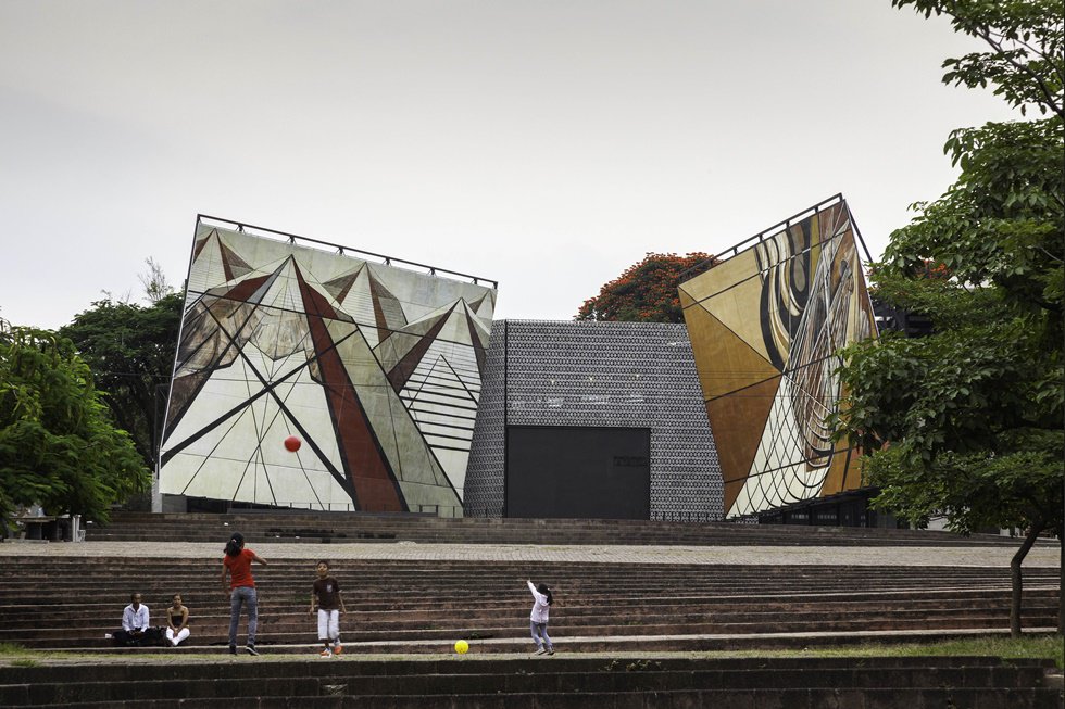 ArchitectsJrnal's tweet image. NEWS: Mexican architect @fridaescobedo wins AR Emerging Architecture 2016 @ArchReview #AR_EA bit.ly/2d9FuK5