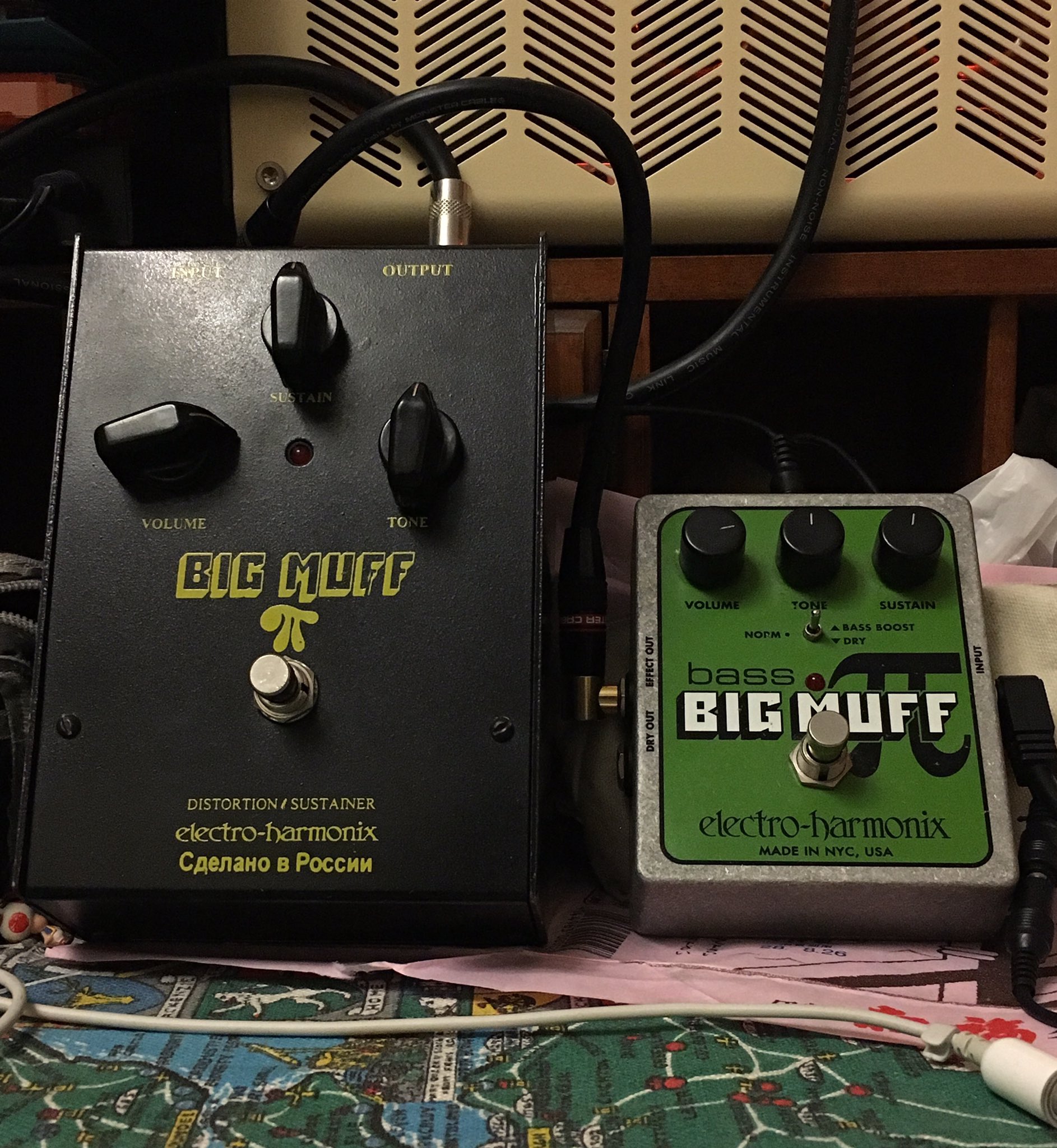 【ロシア製】Electro-Harmonix BIG MUFF 　黒マフ electro-harmonix BIG MUFF π RUSSIA Army Black Review - YouTube
