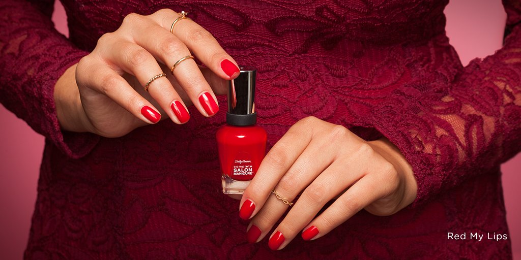 SallyHansenDe's tweet photo. Teilen ist Liebe! Teile deine perfekte #CompleteSalonManicure Red Maniküre. Favorit wird auf Instagram repostet. https://t.co/SVks9idNvA