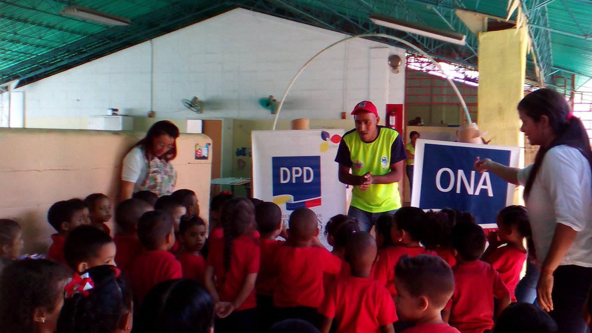 CEINGuatireZ's tweet photo. Recibimos la visita de la ONA y la Dirección General de Prevención del Delito @MPPEDUCACION @mescolarzamora @brenwil16 @Dsupervisionzep https://t.co/tzXMVhrbgs