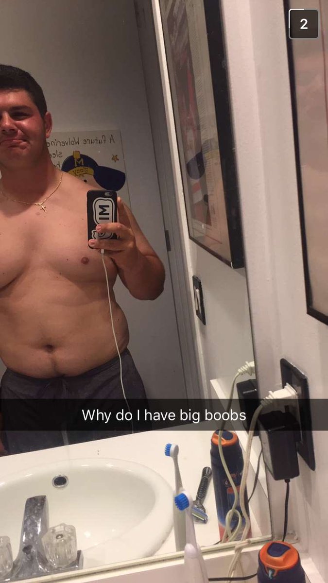 JacobHecker's tweet image. Happy bday brotha hope u have a solid day 👍🏻 @Farnen13