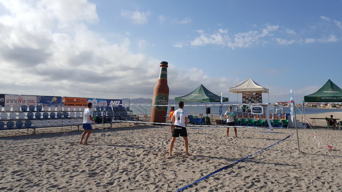 MarmeTenisPlaya's tweet photo. Probamos la nueva @KUUMAXPadel Neptuno y nuestra nota es...8.75! La recomendamos!! #beachtennis #tenisplaya #MarMenor2016
@Kuumaxmania https://t.co/rLA6hpaghN