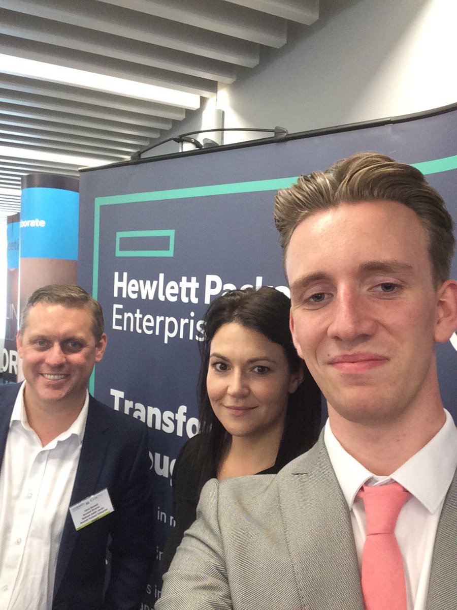 ChrisBurnettGov's tweet photo. Talking to government clients about how HPE can help them migrate to secure hybrid cloud. #govict2 #newstyleofit #HPE https://t.co/rm0v9VOrjX