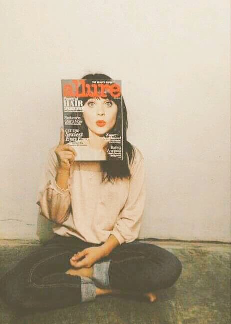 Thatabnormal_'s tweet image. #ZooeyDeschanel🌝🌸