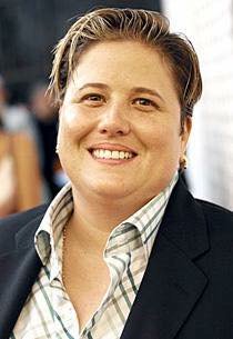 eddluxe's tweet image. *Chaz Bono RT @UPROXX: This guy paid $26,000 to look like David Beckham... uproxx.it/2dgRAPQ