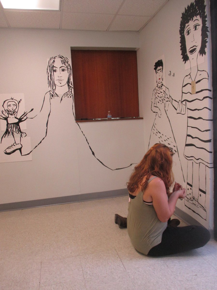 sagradoedu's tweet photo. Otro #ProyectoUSC de los estudiantes de #Dibujo. Esta vez en la nueva sede del @ConsejoSagrado ¡Comparte tus trabajos! https://t.co/SuV32pd3aO