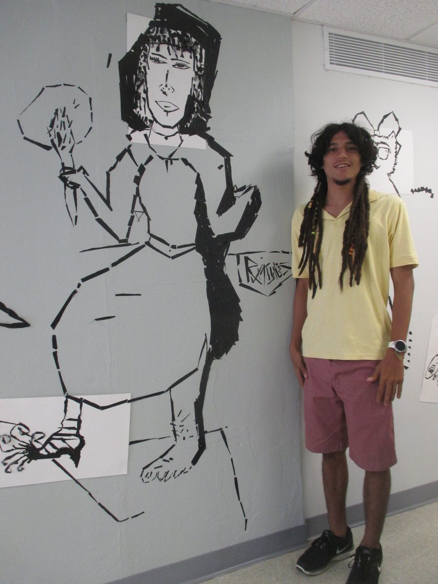 sagradoedu's tweet photo. Otro #ProyectoUSC de los estudiantes de #Dibujo. Esta vez en la nueva sede del @ConsejoSagrado ¡Comparte tus trabajos! https://t.co/SuV32pd3aO
