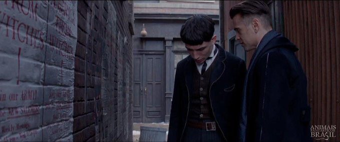 We can finally see Credence, Ezra's character, on the trailer! #FantasticBeasts