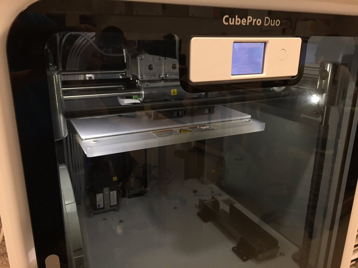 wcsIHSsp's tweet image. Architecture &amp;amp; Engineering Design student Miles Deboe is using the 3D printers today to prototype the legs of his version of a Strandbeest.