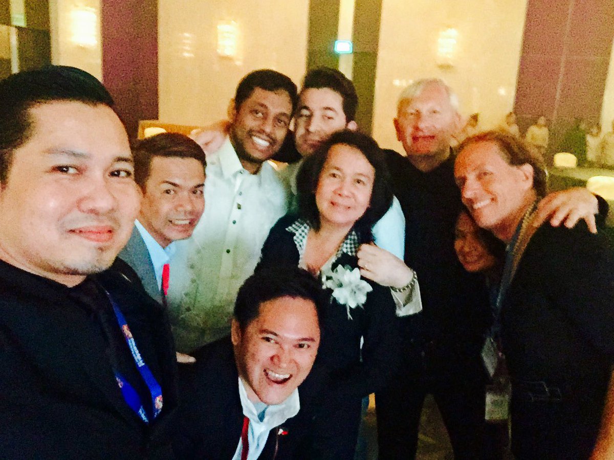 Ferristefano66's tweet photo. One people one world! 😍😍 #itcma16 #ctwapac16 https://t.co/fSJsJ4Cv4b