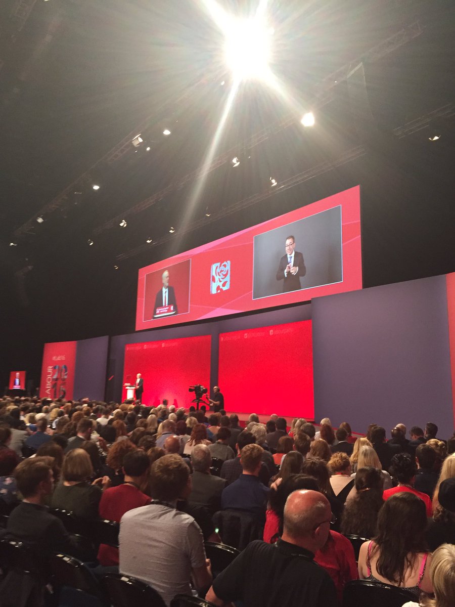 owenjonesjourno's tweet photo. Jeremy Corbyn has completely relaunched his leadership with this speech. More of this please 👍 https://t.co/Z9MSkO5Gip