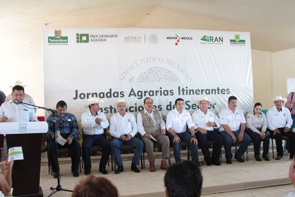 SanFernandoTamp's tweet photo. Entrega de Títulos Parcelarios en Francisco Villa #SanFernando https://t.co/ECHuzmXmv7