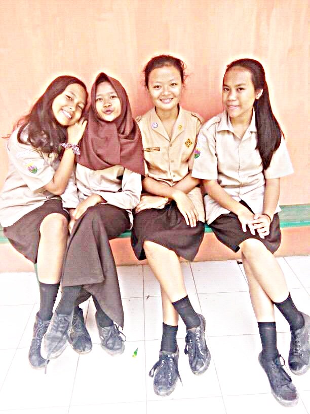 Aryn_gelleng's tweet photo. Kalian:')
#depankelas #aryndefikarosmafebrina #xpmia5 #smandu #berempat https://t.co/qAMi7tJFpu