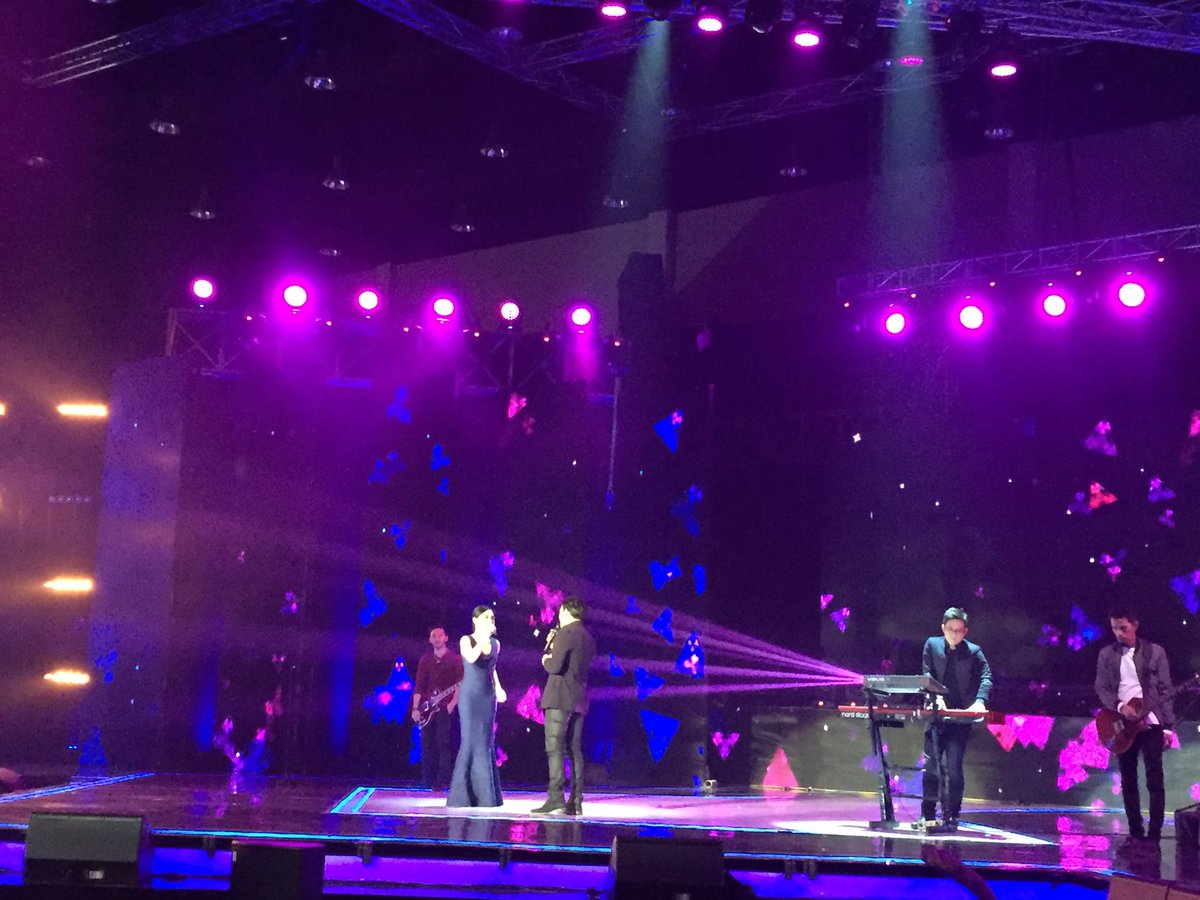 "Andaikan Kau Datang" <a href="/NOAH_ID/">NOAH</a> feat Yuni Sarah @amiawards #AMIAwards19