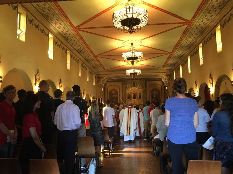 SantaClaraUniv's tweet photo. We're celebrating the annual #MassoftheHolySpirit in the Mission Church. https://t.co/gCj9C2GDe7