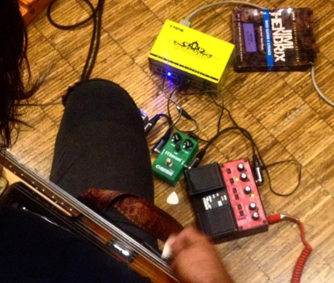 Enfermés trois jours, jour et nuit, à la Rock School Barbey. Nous ne ressortirons qu'avec de nouvelles compos !