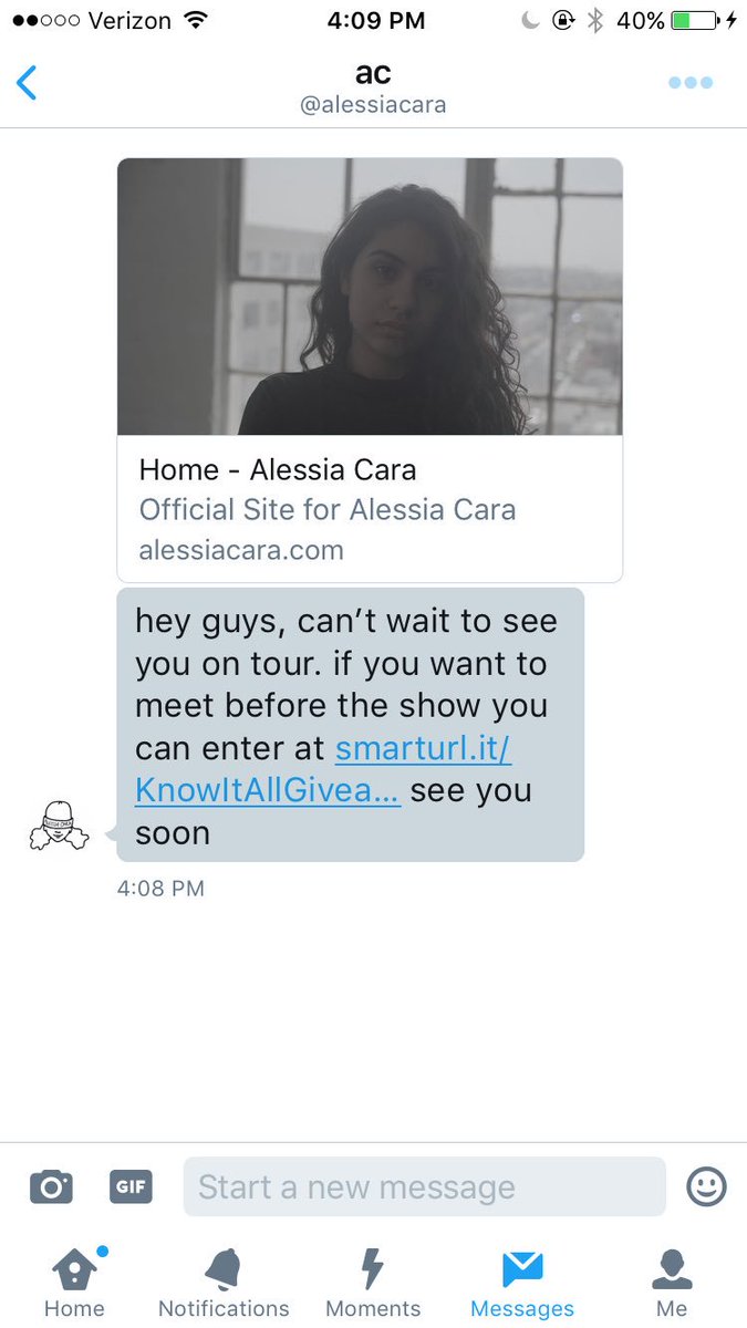 vjusticedarling's tweet photo. why did alessia cara dm me holy shit i can't even see her on saturday :/ https://t.co/lnohFlUsre