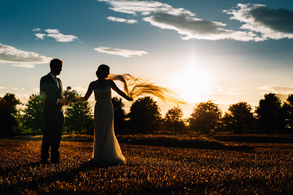 One more blog for #weddinghour - Laura &amp; Tom at @FriarsCourt here: wp.me/p79FWr-3WW #weddinghour #Oxfordshire #WeddingWednesday