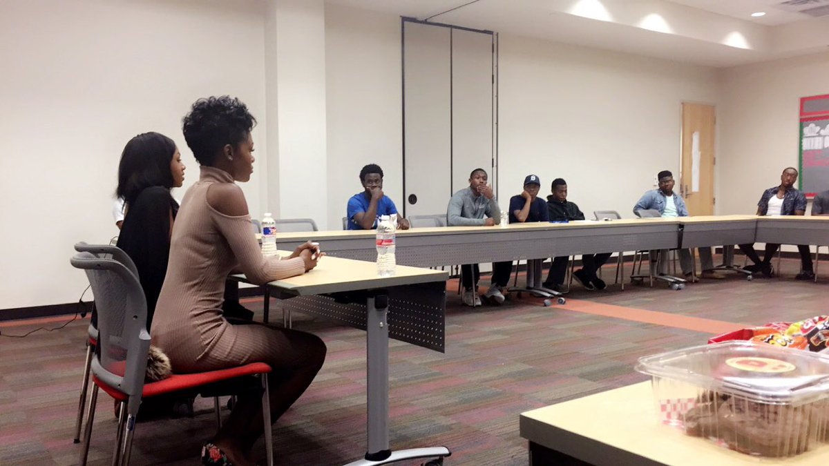 kaiakili's tweet photo. thanks to @_CharmingChels &amp; @CantCii_Cid for coming out to our 2nd @MenofDU meeting last night.
#myDU #MenOfDillard
#DU20 #DU19 #DU18 #DU17 https://t.co/0DNLXXUYhY