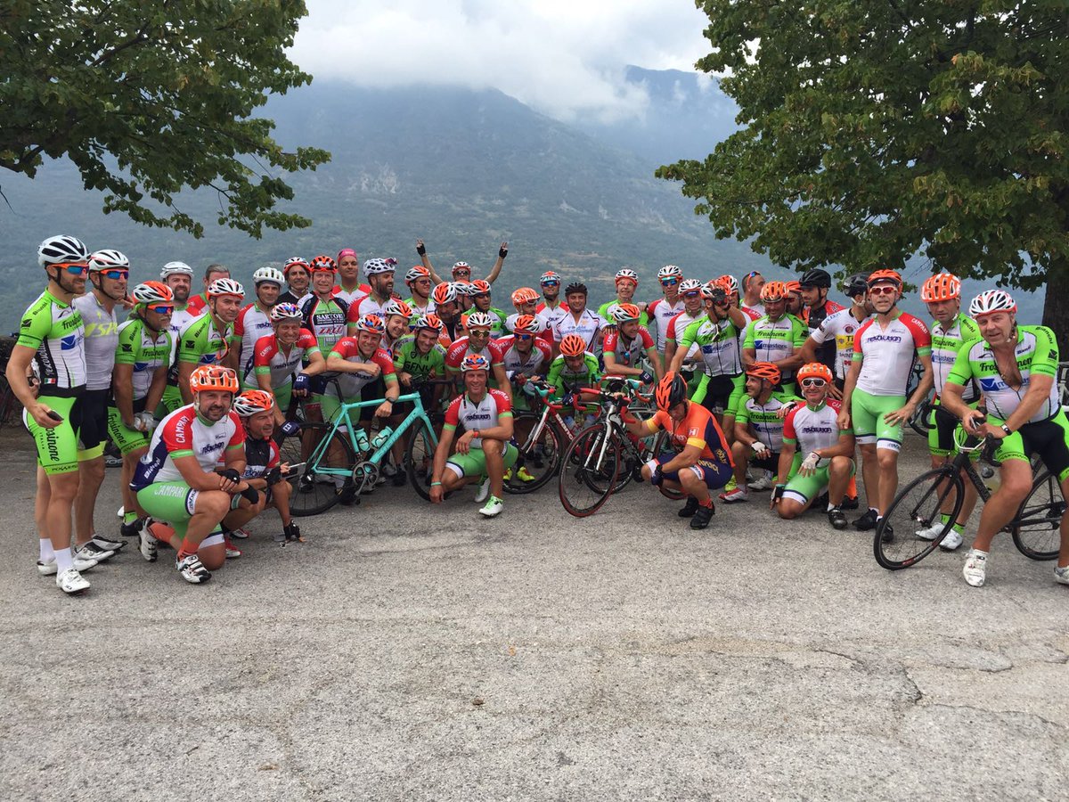 A team shot from #powerwatts' visit to #Rome with <a href="/theteamrev/">Team Revolution</a>. Lookin' Good!