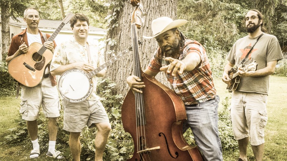 HuntWines's tweet photo. North Star String Band will be playing this Sat 10/1 from 12-4 pm at Harvest Fest. #flx #flxmusic #flxwine #jamlocal #drinklocal https://t.co/4BqSjr7p6q