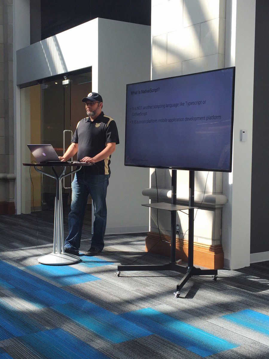 truefitpgh's tweet photo. Nothing like comfort food and Brainfood! Jeremy Summers introducing @NativeScript to the team. #InsideTruefit https://t.co/LWxoyYx0C0