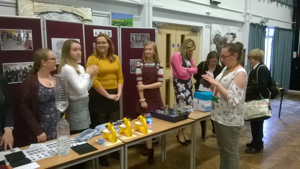 TGS_Engage's tweet photo. Will you join Science Club? #tgsclubs https://t.co/SqWz9sHehQ