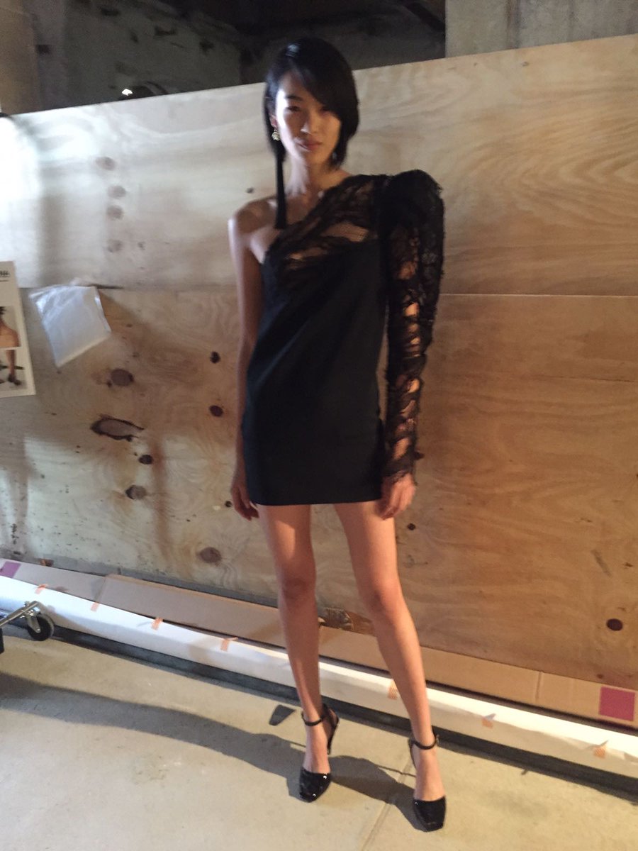 NewYorkModels's tweet photo. #PFW @chiharuuu0515 debuts her new haircut at @YSL by @anthonyvacc SS17 #Chiharu #SaintLaurent #TeamNYMM https://t.co/FQvWSIr9Cz