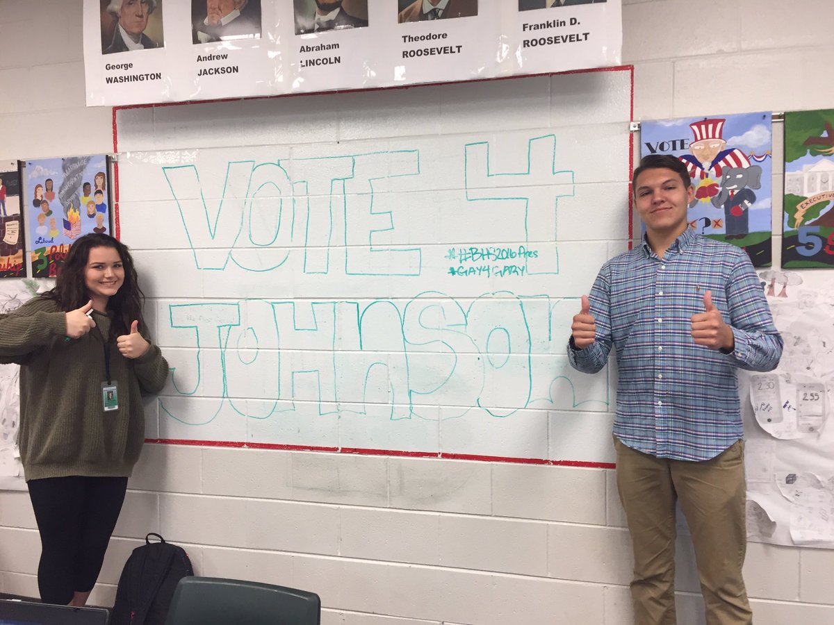 BHS2016Pres's tweet photo. PHOTOS: Johnson campaign takes over wall in Pahl's classroom https://t.co/a8ECAylaId